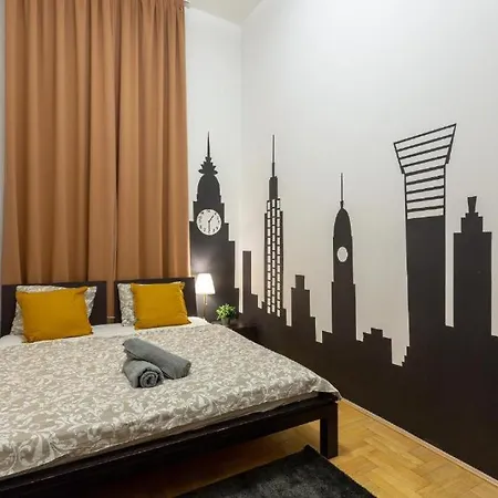 Apartment Downtown In The Gozsdu Garden Budapest